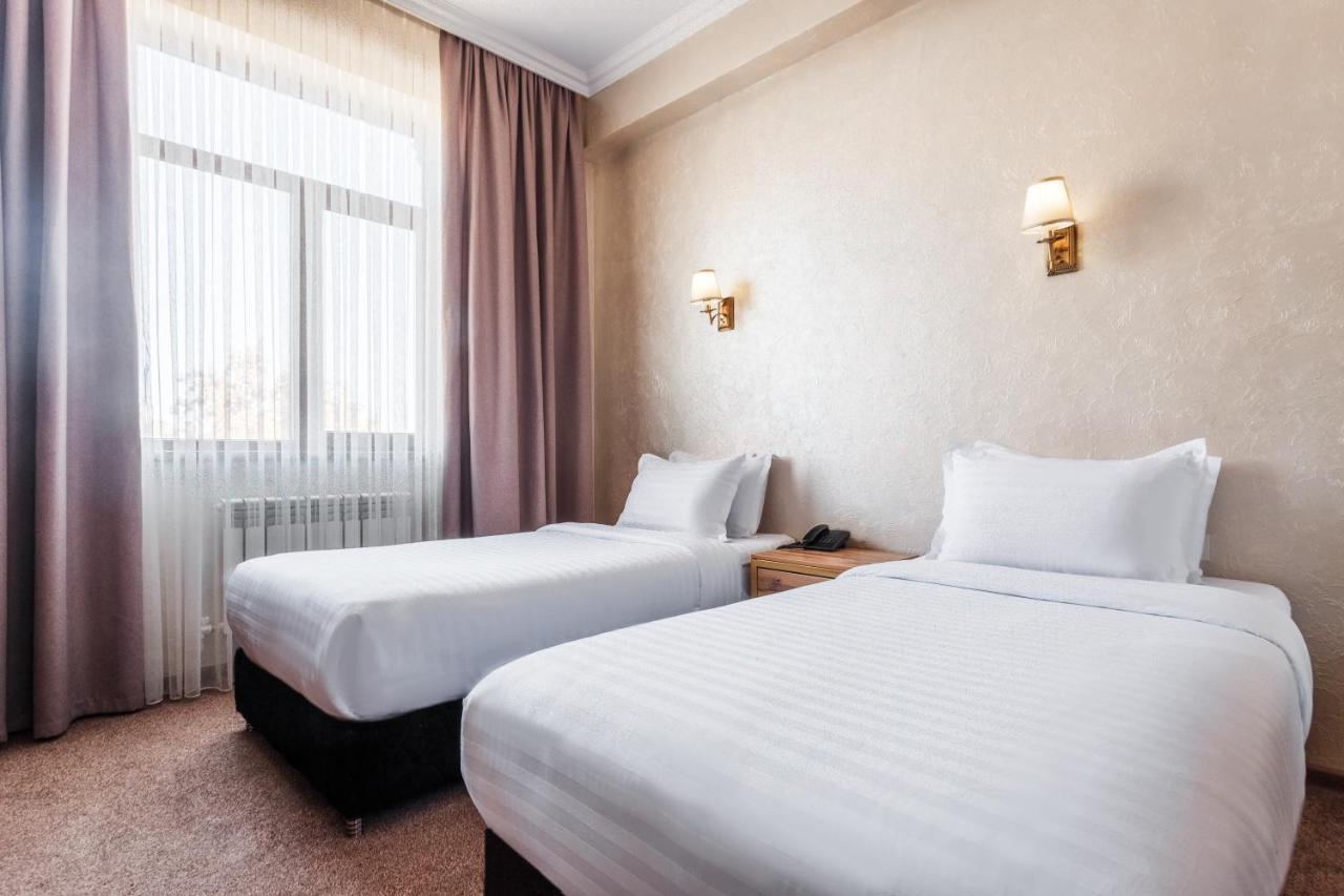 Western Suites Hotel Taskent Exterior foto
